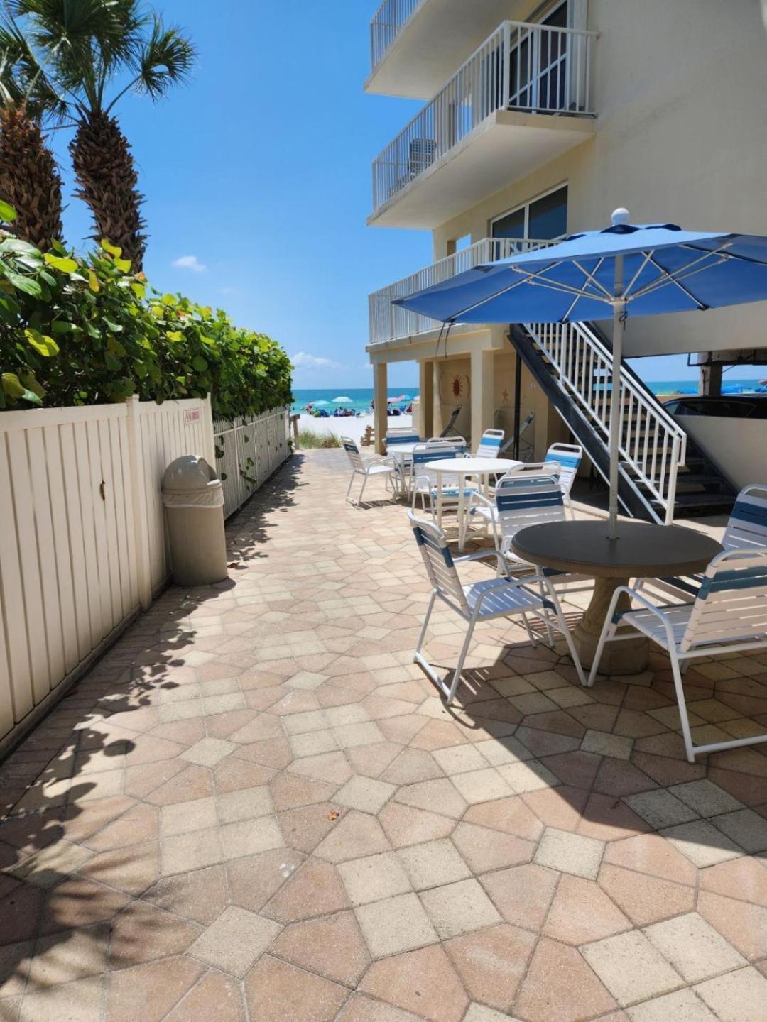 Holiday Villas II ON THE BEACH w/Intercoastal View Clearwater Beach Exterior foto